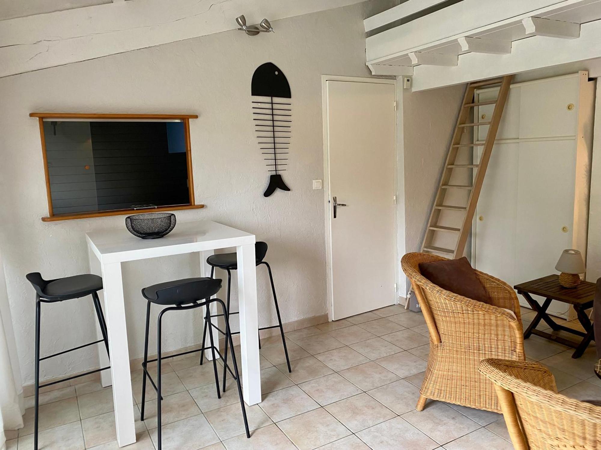 Le Logis De La Brumanderie - Saintes Fontcouverte  Room photo