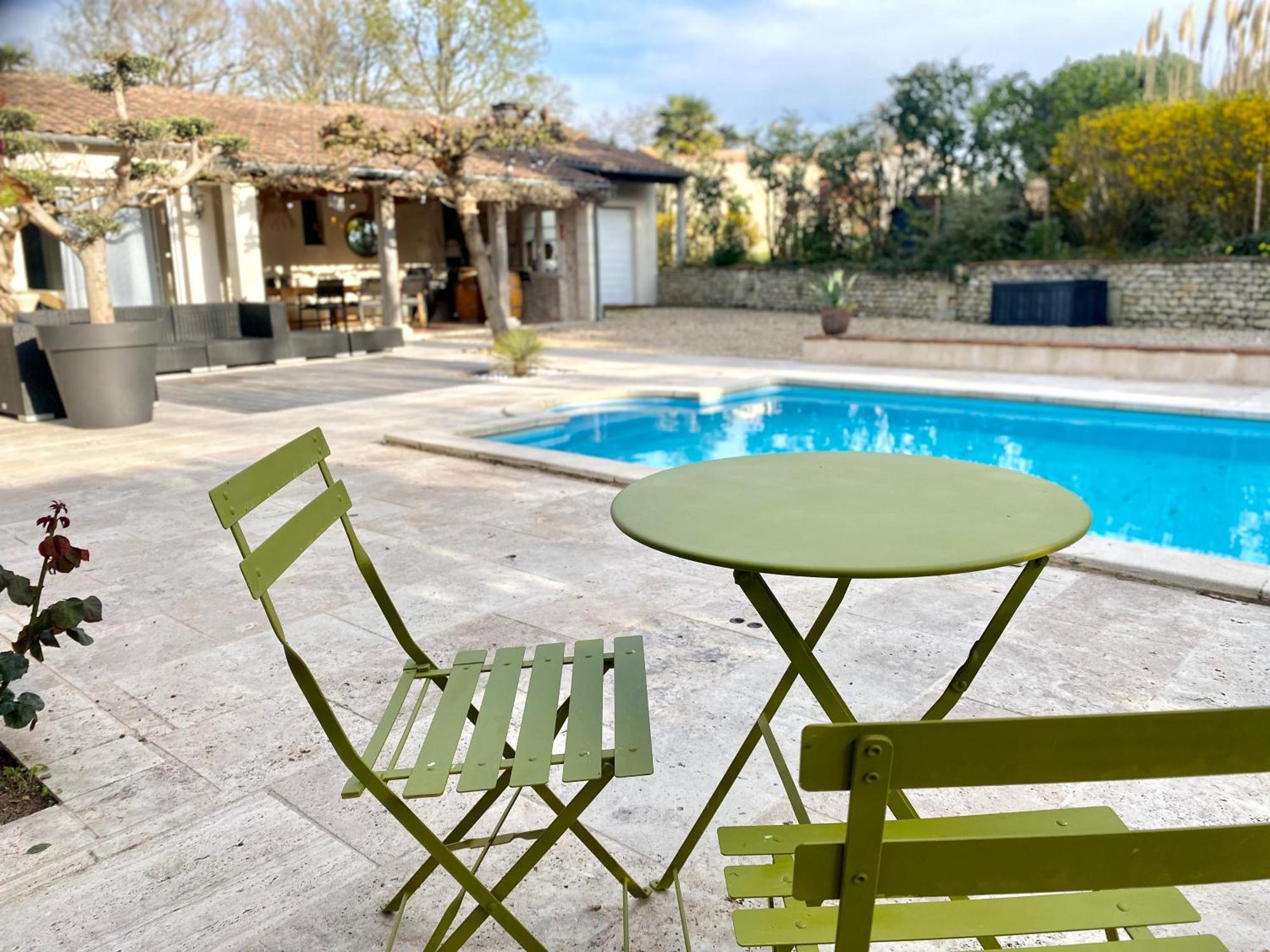 Le Logis De La Brumanderie - Saintes Fontcouverte  Room photo