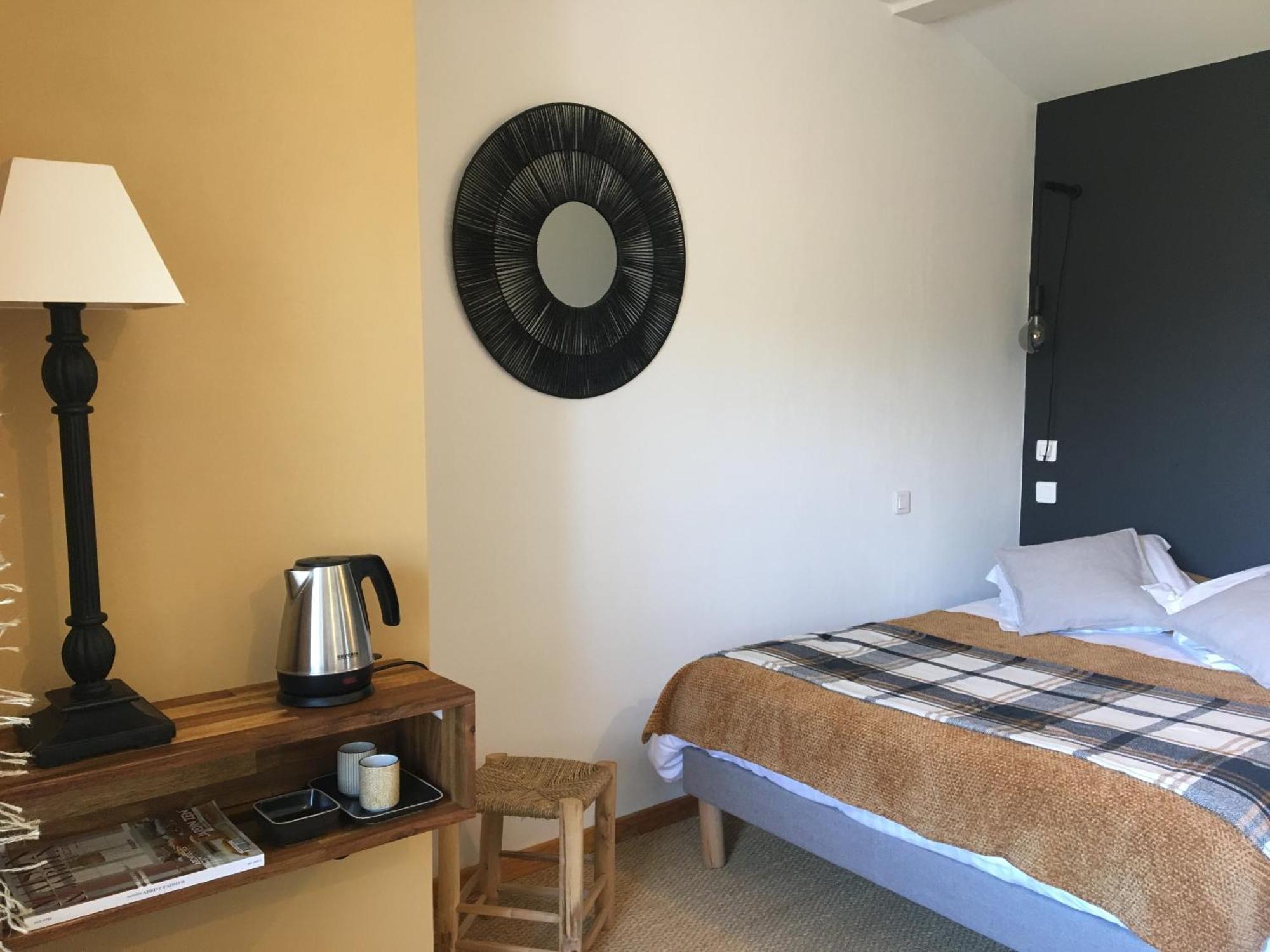 Le Logis De La Brumanderie - Saintes Fontcouverte  Room photo